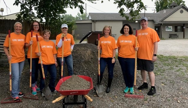 Love, Inc. Volunteers